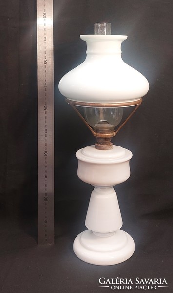 Antik, petróleum lámpa
