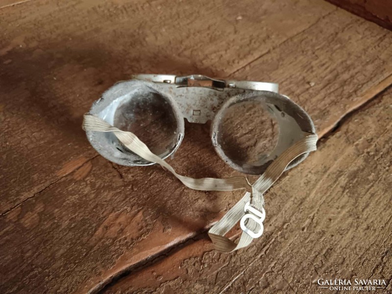 Hegesztő szemüveg, védő szemüveg talán az 1940-es, 50-es évekből, üveg lencse, munkavédelmi eszköz