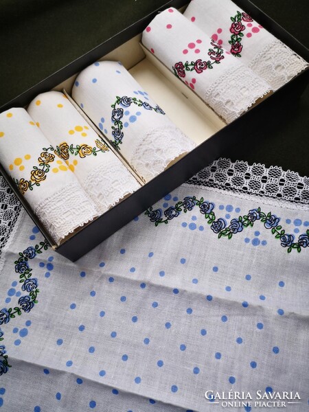 Iris 6 vintage handkerchiefs in original box
