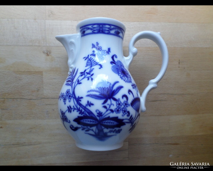 Old schwarzenbach bavarian onion pattern porcelain pourer 5 dl - without lid