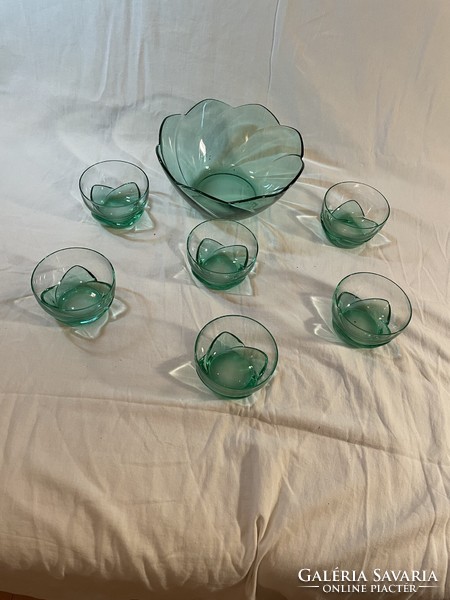 Glass bowl set