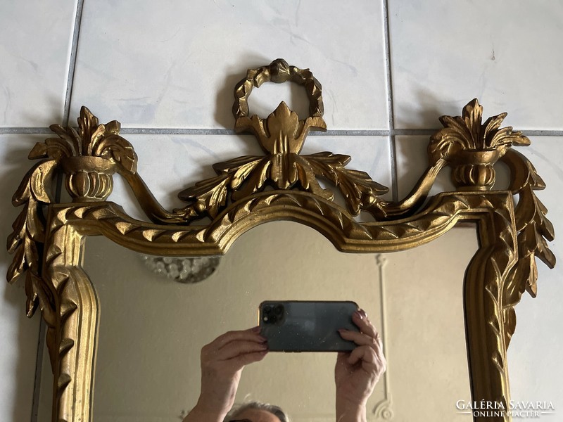 A very nice old Italian mirror, a special piece.