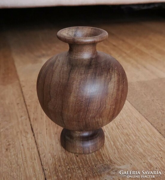 Turned wooden vase 8 cm high