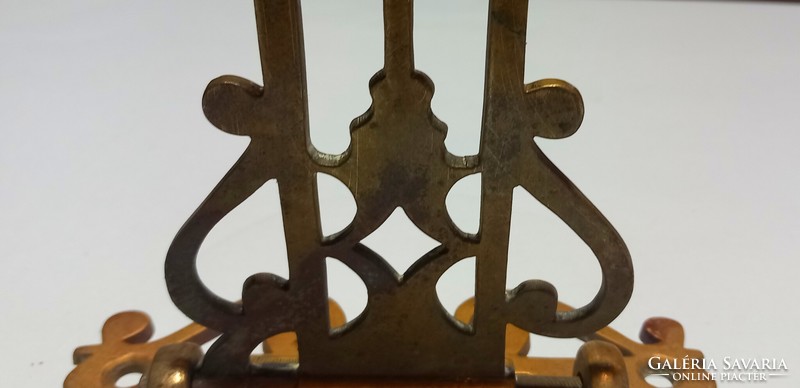 Antique copper wall hanger, console negotiable design