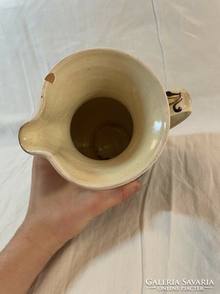 Corundum pitcher