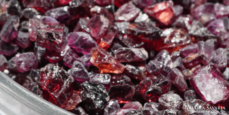 Rhodolite garnet package - 2000g (from Tanzania)