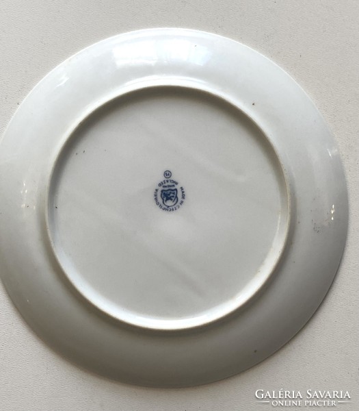 Czech porcelain cake plate with onion pattern 17.4 Cm