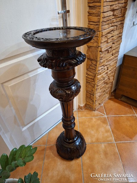 Barokk posztamens szobortartó