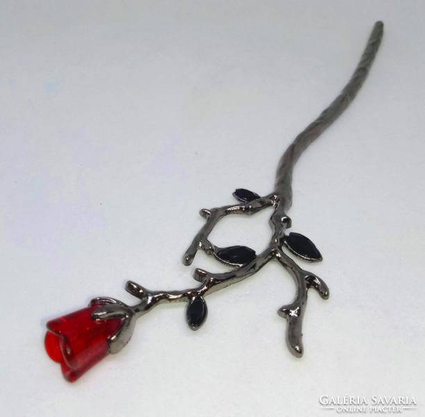 Bun pin with red rose thread style 9