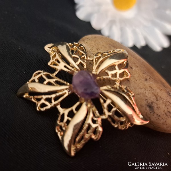Gold-plated brooch with amethyst stone, 4 cm