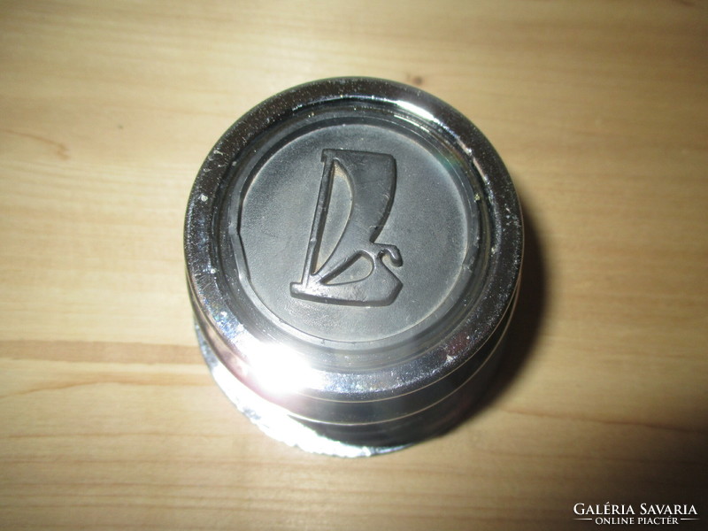 Lada wheel hub dust cap