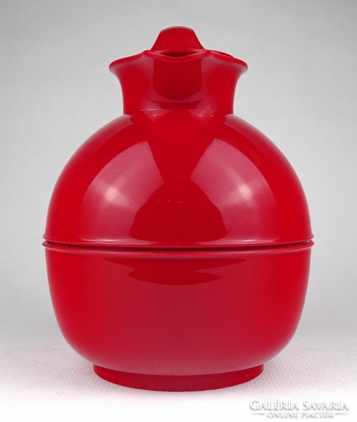 1Q900 vintage red shaped plastic bmf thermos 1.3L