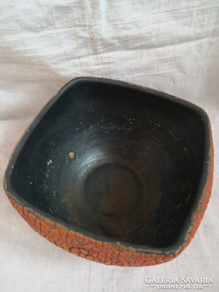 Marked applied arts ceramic bowl (Lénard)