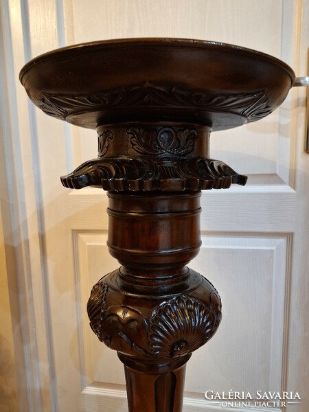 Barokk posztamens szobortartó