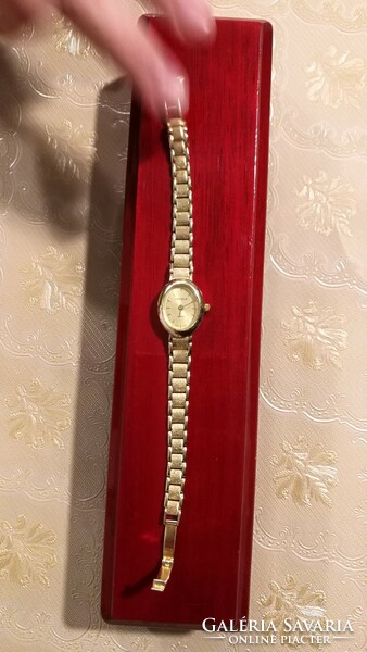 Geneva women's gold wristwatch, new, in box