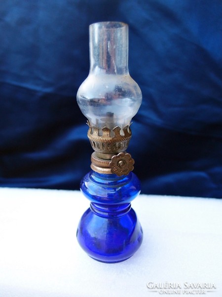 Mini kerosene lamp