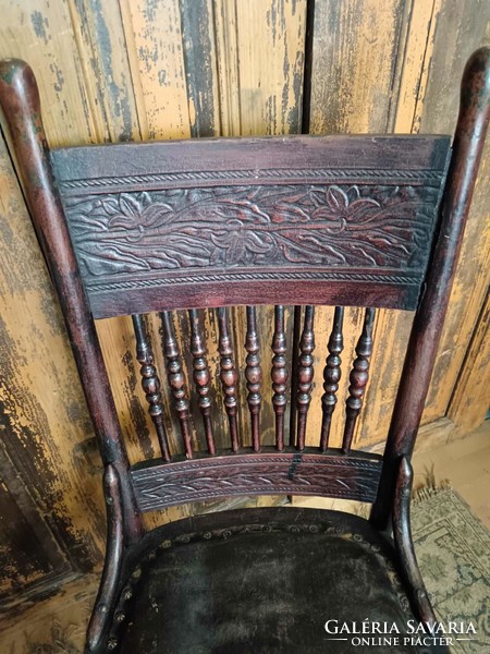 Carved, turned mid-19th century, perhaps Swabian hardwood chair, with leather seating surface, nice patina