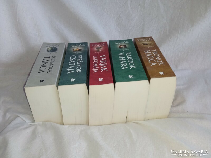 George r. R. Martin battle of thrones (a song of fire and ice) i-v. - New, unread and flawless copies!!!