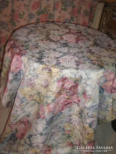 Beautiful spring vintage rose curtain