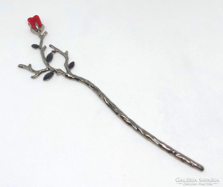 Bun pin with red rose thread style 9