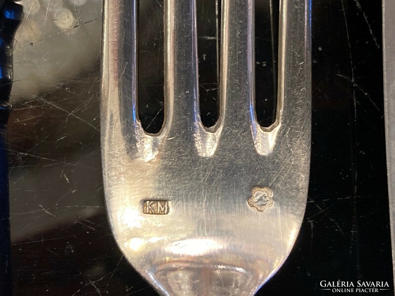 Ezüst 12 személyes evőeszköz készlet akantuszleveles dekorral (FM54)