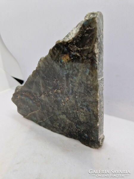 Labradorit ásvány kőmetszet