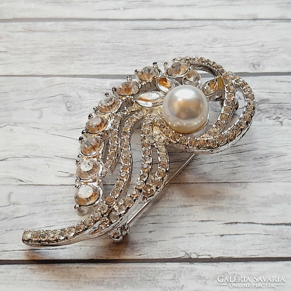 Brooch, rhinestone