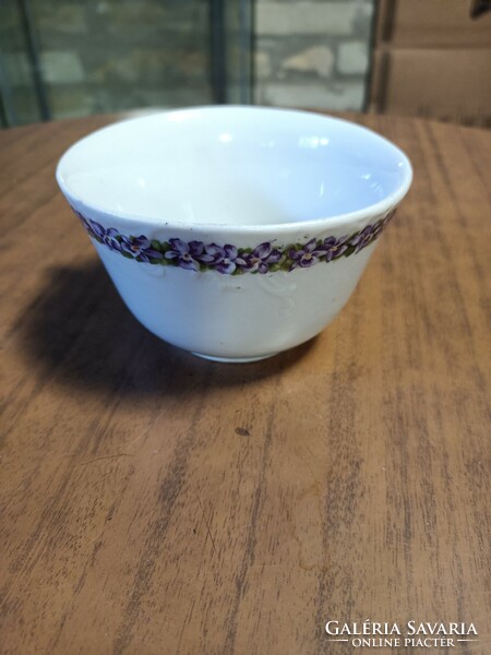 Violet cup