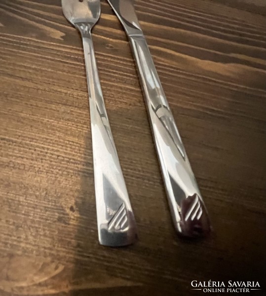 Malév knife and fork