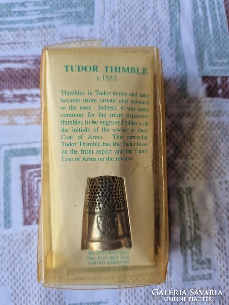 Tudor Thimble gyűszű eredeti dobozába