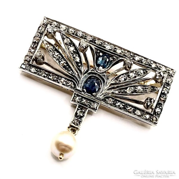 0161. Art deco brooch with diamonds and blue sapphires