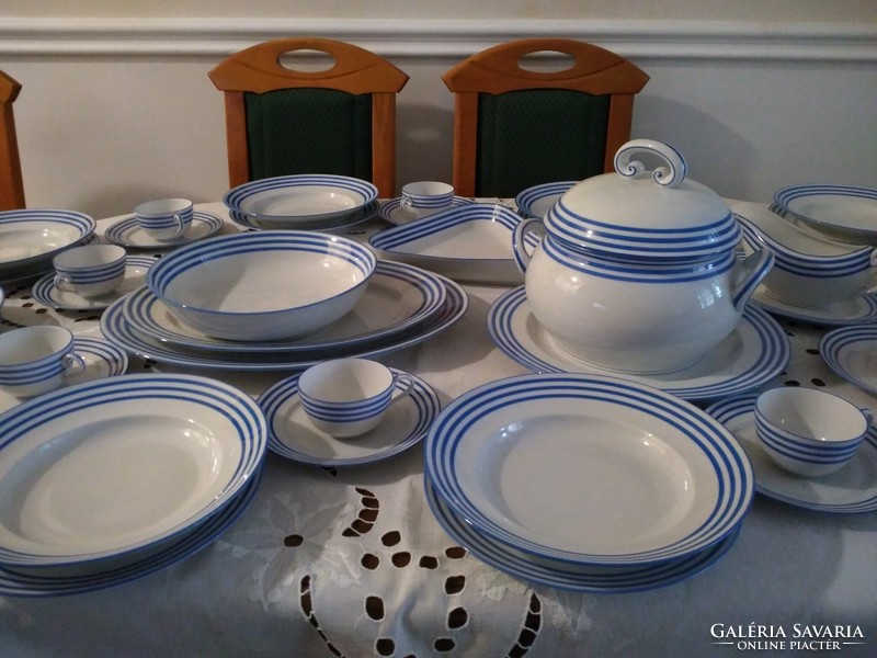 Oh Herend twelve-person striped porcelain tableware from the 1920s!