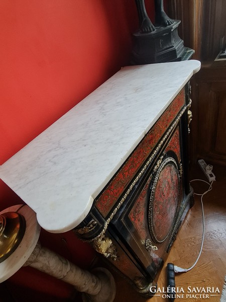 Old boulle chest of drawers