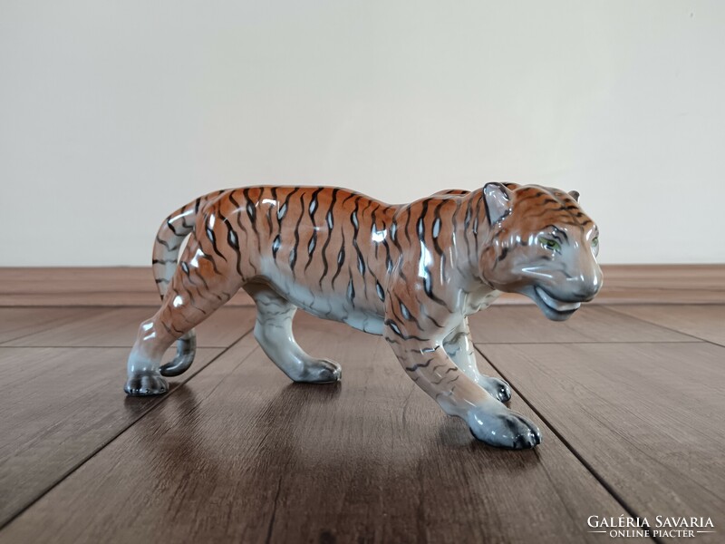 Régi Herendi porcelán tigris