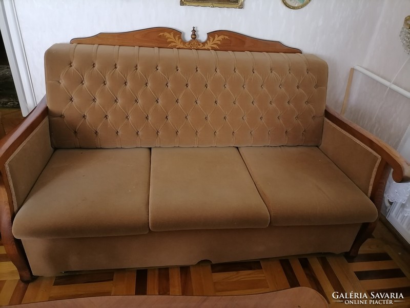 Neobarokk ágyazható kanapé