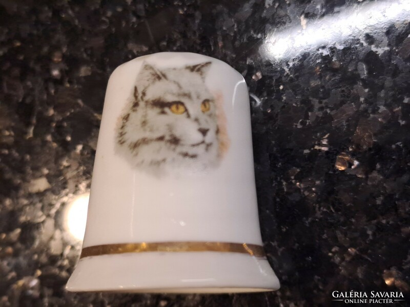 Vintage English porcelain thimble kitty cat