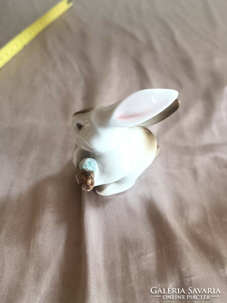 Zsolnay's DIY bunny
