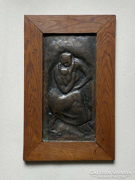 Sculptor Rezső Benkő (1912-1987) mother and child 1969 hammered bronze wall picture in a wide wooden frame