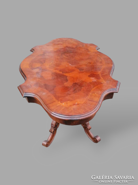 Baroque coffee table