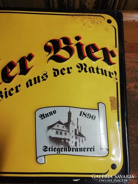 Német sörös reklámtábla, nem régi, dombornyomásost, szita-nyomott, de nem zománc, szép dekoráció