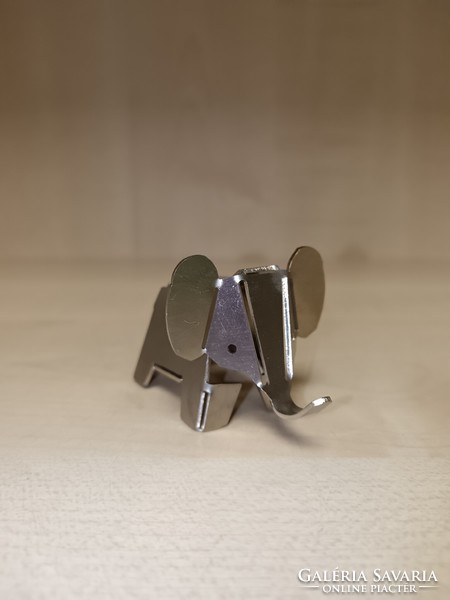 Mini metal elephant