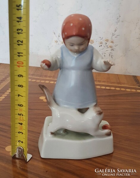 Zsolnay porcelain girl with a kitten