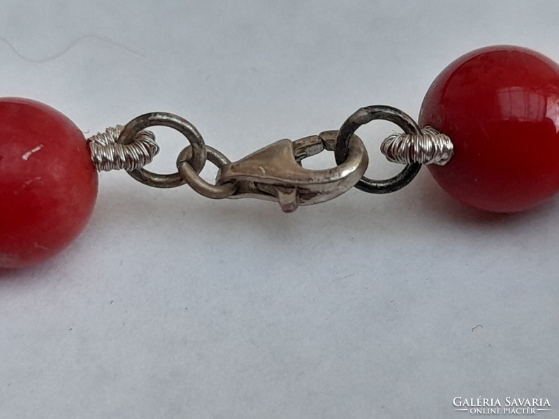 Coral bracelet with 925 silver clasp