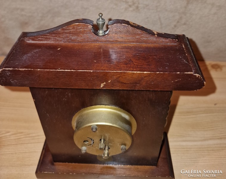Régi antik kandallós óra