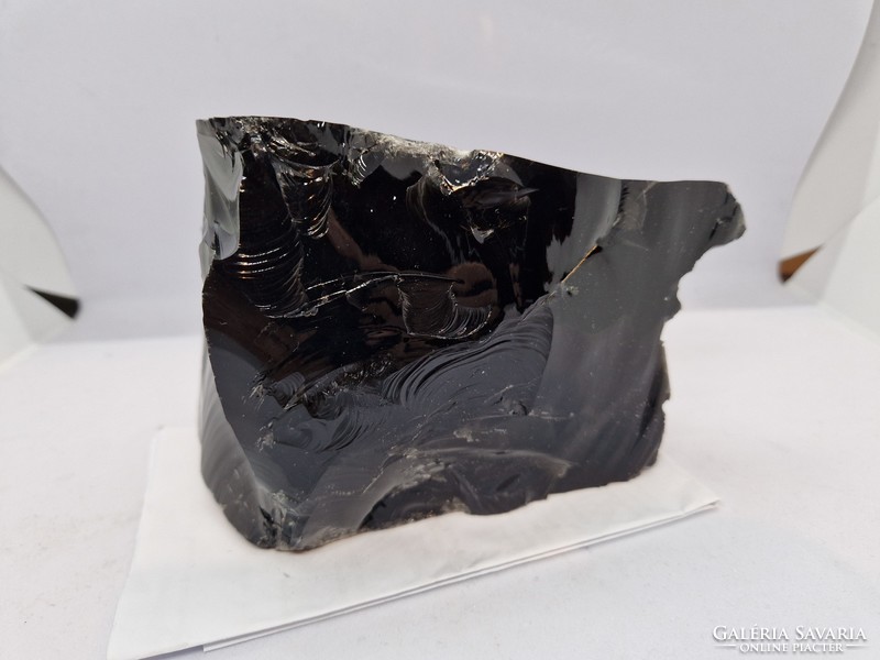 Obszidián ásvány tömb 2 kg
