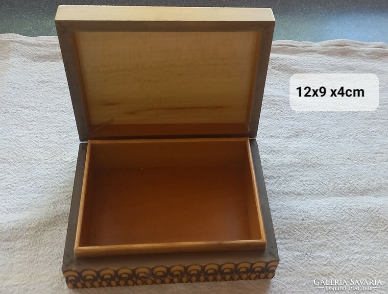 Ornately carved wooden box/jewelry holder