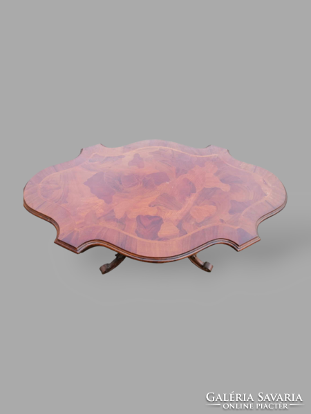 Baroque coffee table