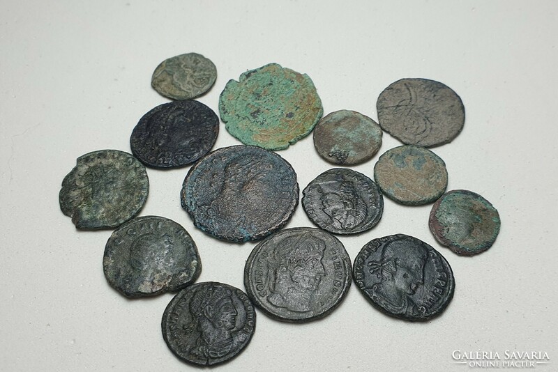 14 antique coins from the Roman Empire.