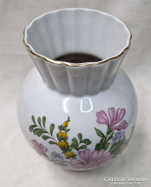 Zsolnay hand-painted flower pattern collared spherical porcelain vase in perfect condition, 18 cm.