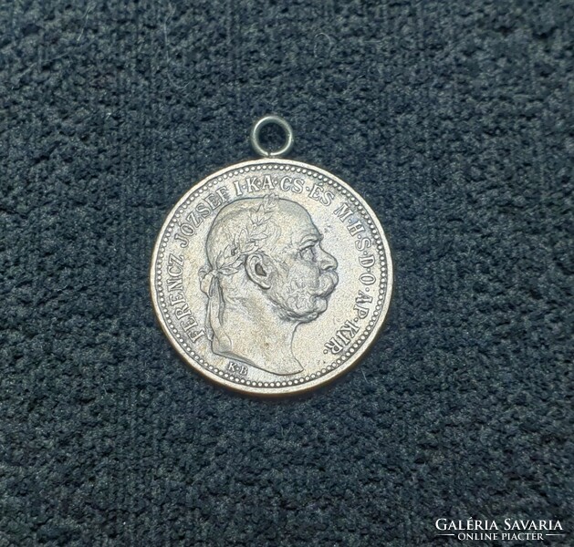Silver 1 crown money pendant from 1915.